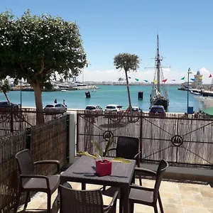 https://apartamento-faro-puerto-sherry.es-andalucia.com